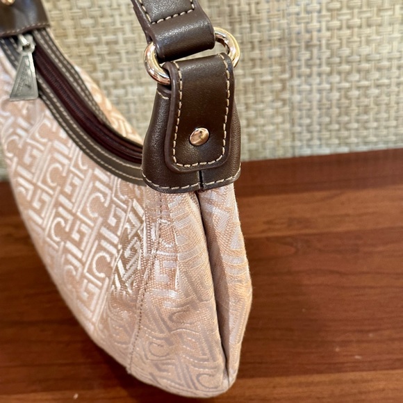 🌟HP🌟VTG 2000s Liz Claiborne Small Monogrammed Beige Fabric & Faux Leather Hobo - Picture 7 of 11